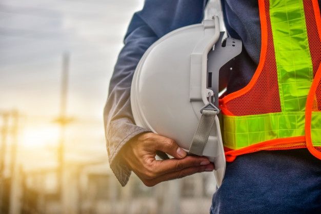Adicional de Insalubridade e Periculosidade: Entenda as Diferenças e Como Solicitar