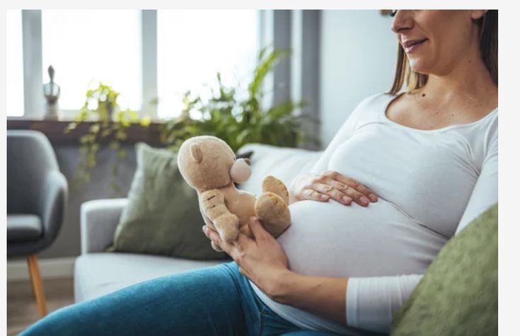 Licença-Maternidade e Salário-Maternidade no Brasil em 2025: Direitos, Novidades e Como Solicitar