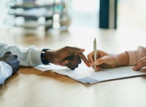 Contrato Intermitente: O Que é, Seus Direitos e Cuidados Essenciais