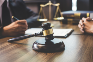 Como funciona uma ação judicial contra o INSS: fases, prazos e o que esperar do processo